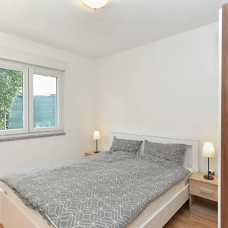 Apartament Fuer 4 Personen Ca 31 Qm In Pula-fondole, Istrien Istrische Riviera Štinjan